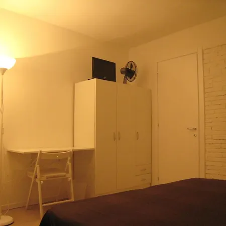 Bed and breakfast Rinathos 3*